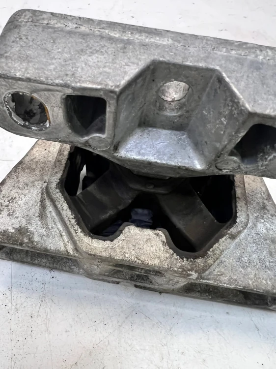 ŁAPA PODUSZKA SILNIKA AUDI SEAT SKODA VW 1.0 MPI 1S0199262