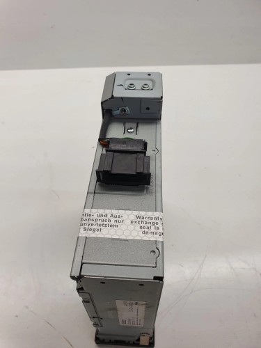 ZMIENIARKA CD AUDI A4 B6 B7 A3 8P 8E0035111D