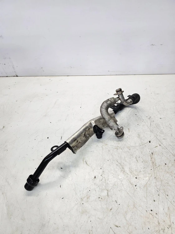 RURKA PRZEWÓD WODY AUDI A4 B8 A5 8T LIFT 1.8 TFSI 06L121051C
