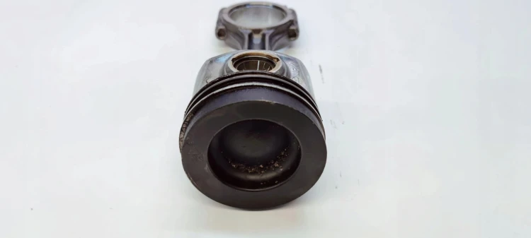 TŁOK + KORBOWÓD AUDI A4 B9 A5 8W A6 VOLKSWAGEN SEAT 2.0 TDI DET 04LB 04LA