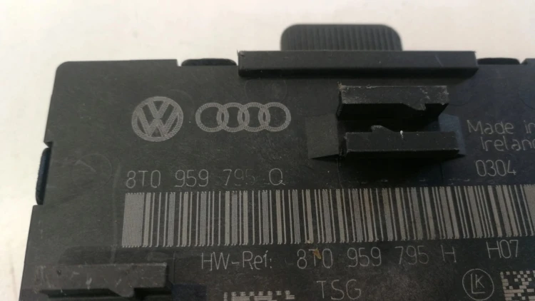 MODUŁ STEROWNIK DRZWI AUDI A4 B8 A5 Q5 8T0959795Q