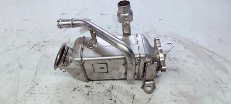 CHŁODNICA SPALIN EGR AUDI A6 C8 2.0 TDI 05L131512