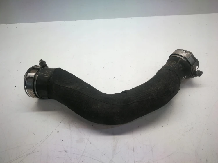 RURA WĄŻ INTERCOOLERA AUDI A6 C6 4F0145943G
