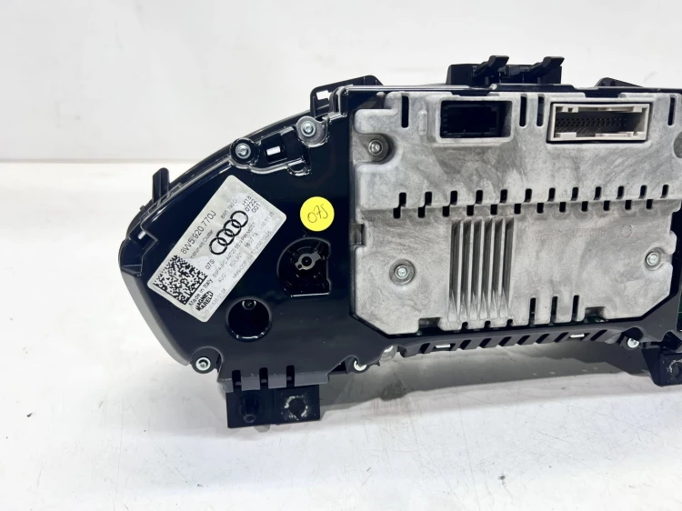 LICZNIK ZEGARY WYŚWIETLACZ AUDI A4 B9 A5 8W5920770J
