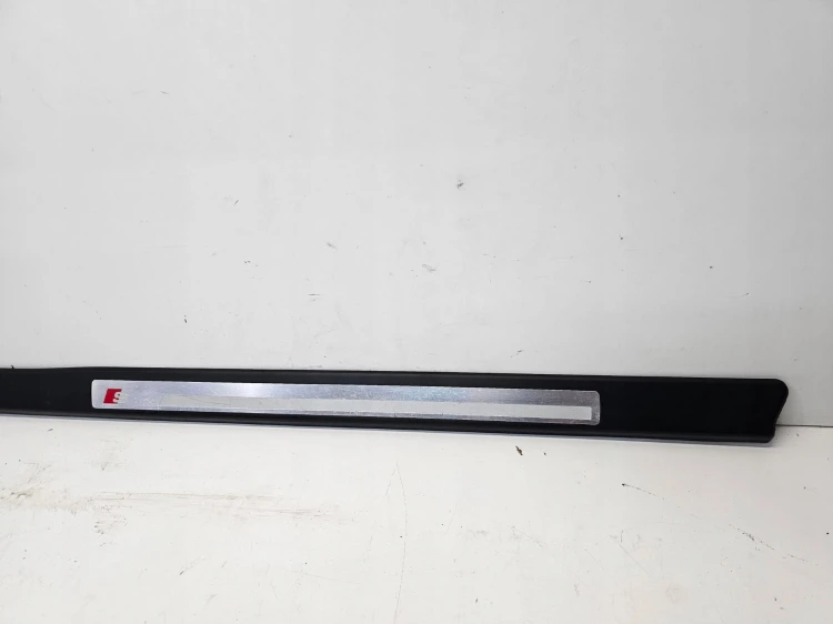LISTWA PROGOWA PRAWY PRZÓD AUDI A3 8P S LINE 8P4853492H