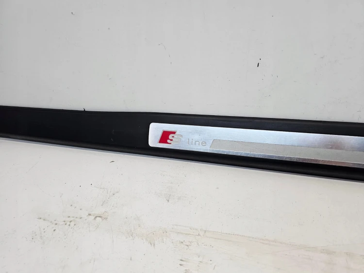 LISTWA PROGOWA PRAWY PRZÓD AUDI A3 8P S LINE 8P4853492H