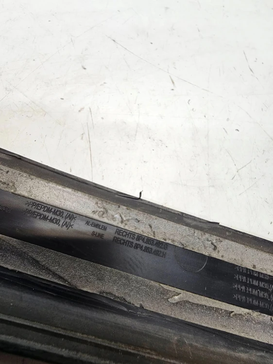 LISTWA PROGOWA PRAWY PRZÓD AUDI A3 8P S LINE 8P4853492H