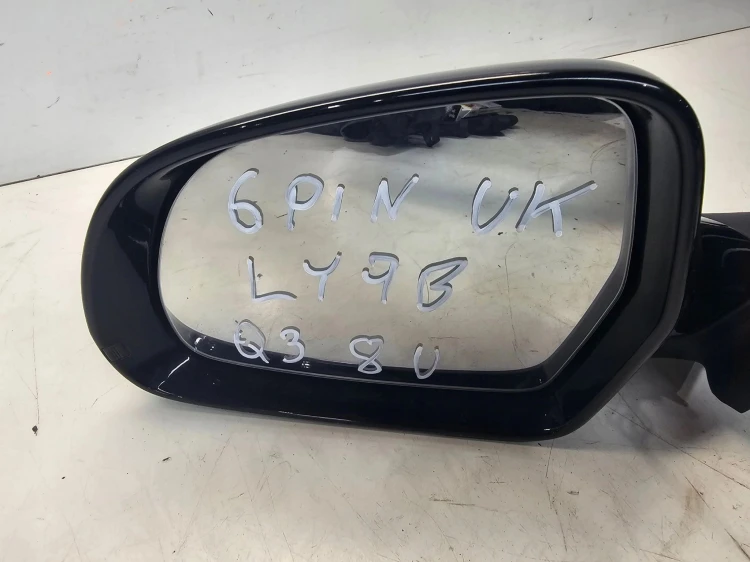 LUSTERKO ZEWNĘTRZNE LEWE AUDI Q3 8U 6 PIN LY9B UK