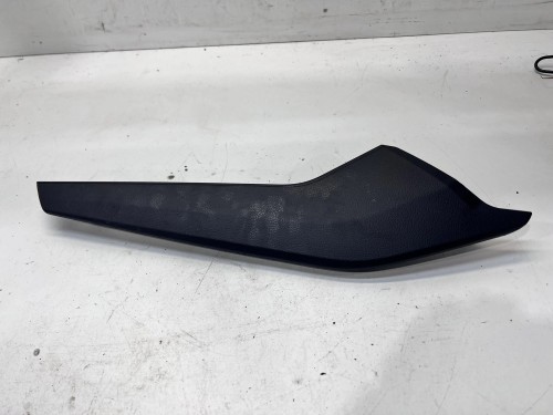 OSŁONA ZAŚLEPKA TUNELU PRAWA AUDI Q5 FY 80A 80B863306