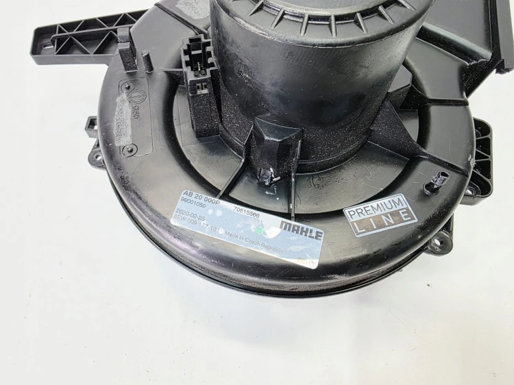 WENTYLATOR DMUCHAWA NAGRZEWNICY AUDI A3 8P VOLKSWAGEN SEAT SKODA AB20000P