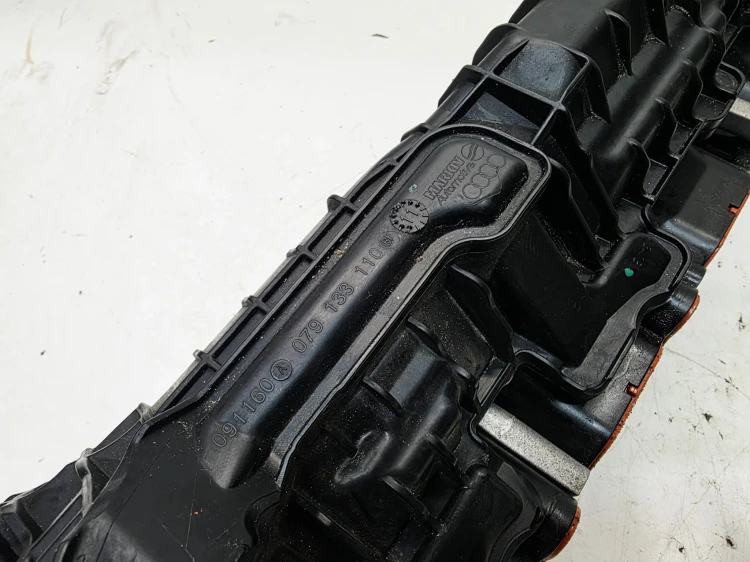 KOLEKTOR SSĄCY PRAWY AUDI S6 S7 S8 A8 RS6 RS7 4.0 TFSI 079133110BF
