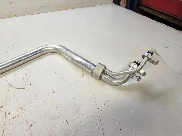 PRZEWÓD WĄŻ KLIMATYZACJI AUDI Q3 F3 5QB816738A