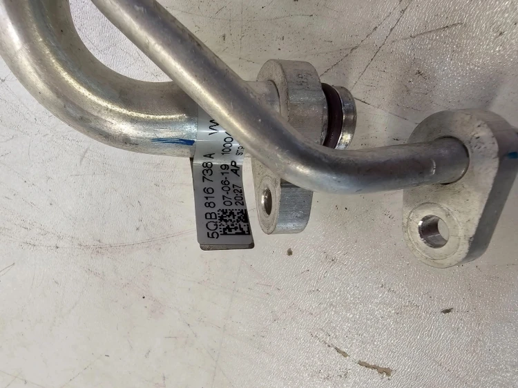 PRZEWÓD WĄŻ KLIMATYZACJI AUDI Q3 F3 5QB816738A