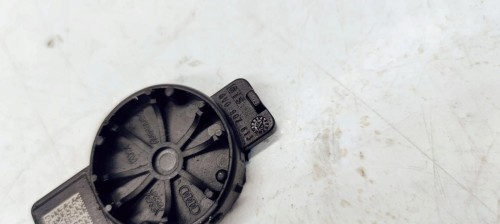 ZAŚLEPKA SENSORA DESZCZU AUDI A3 8V 8V0907613