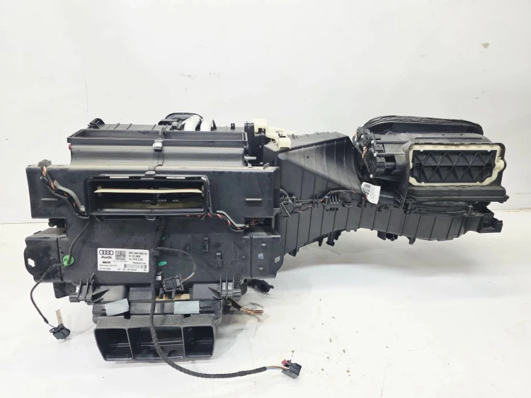 NAGRZEWNICA AUDI A4 B8 A5 8T 8K1820005AJ