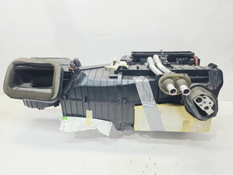 NAGRZEWNICA AUDI A4 B8 A5 8T 8K1820005AJ