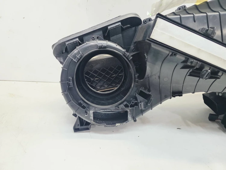 NAGRZEWNICA AUDI A4 B8 A5 8T 8K1820005AJ
