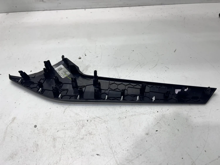 OSŁONA ZAŚLEPKA TUNELU PRAWA AUDI Q5 FY 80A 80B863306