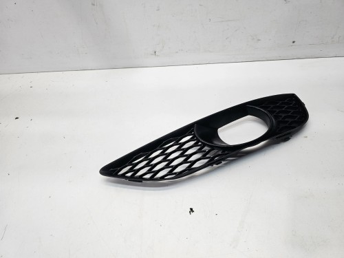 KRATKA HALOGENU ATRAPA ZDERZAKA LEWA AUDI Q7 4L LIFT 4L0807675C