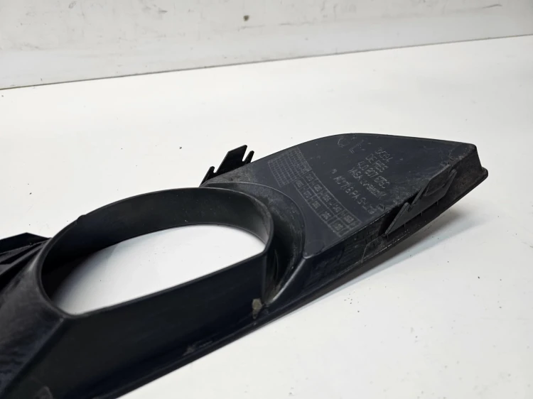 KRATKA HALOGENU ATRAPA ZDERZAKA LEWA AUDI Q7 4L LIFT 4L0807675C