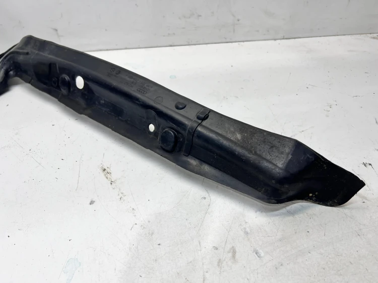 WYGŁUSZENIE BŁOTNIKA LEWE AUDI A4 B8 8K0821111C