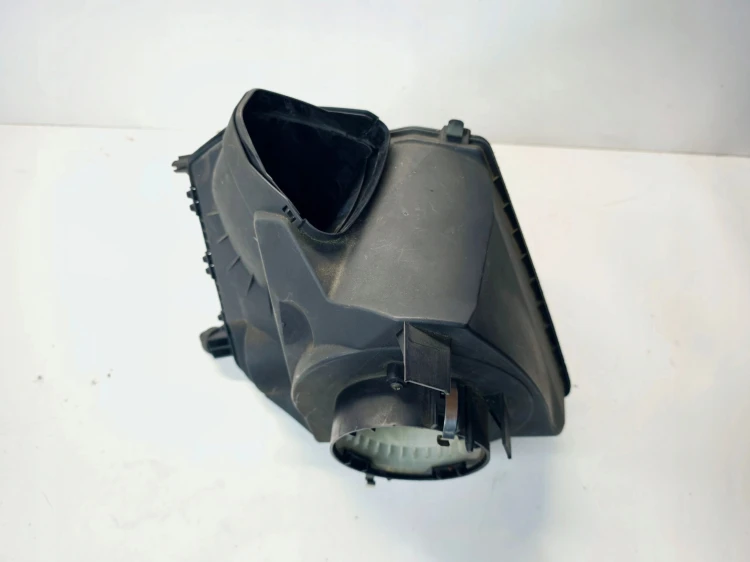 OBUDOWA FILTRA POWIETRZA AUDI A6 C6 3.0 TDI 4F0133837H