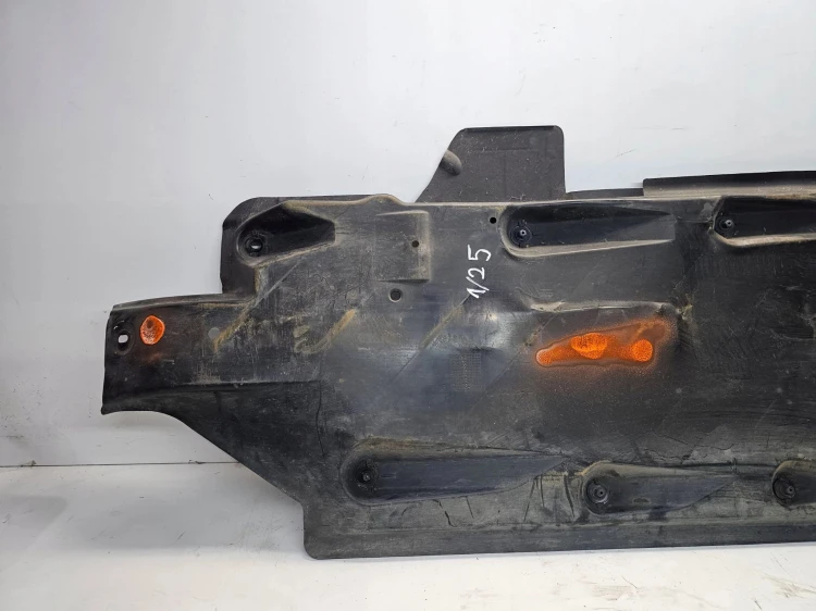 OSŁONA PŁYTA PODWOZIA PRAWA AUDI A1 VW 6R0825202