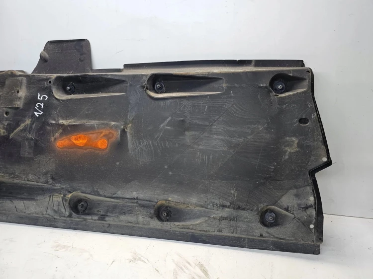 OSŁONA PŁYTA PODWOZIA PRAWA AUDI A1 VW 6R0825202