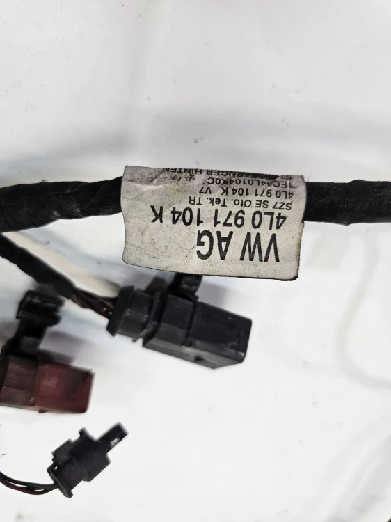 WIĄZKA CZUJNIKÓW PDC TYŁ POD ASYSTENT AUDI Q7 4L 4L0971104K