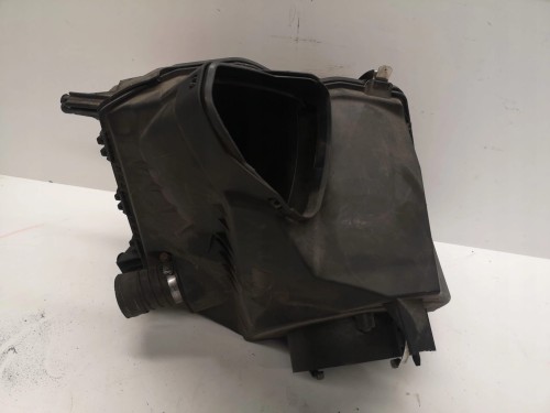 OBUDOWA FILTRA POWIETRZA AUDI A6 C6 4.2 4F0133837E