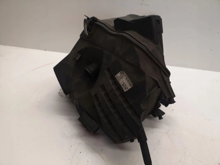 OBUDOWA FILTRA POWIETRZA AUDI A6 C6 4.2 4F0133837E