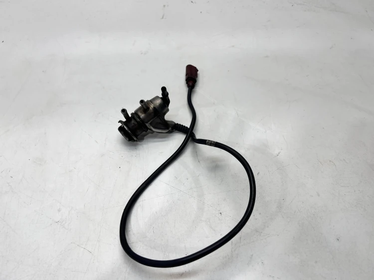 WTRYSKIWACZ WTRYSK ADBLUE AUDI A4 B9 A5 A6 C7 2.0 TDI 04L131113S