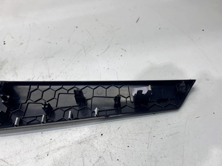 OSŁONA ZAŚLEPKA TUNELU PRAWA AUDI Q5 FY 80A 80B863306