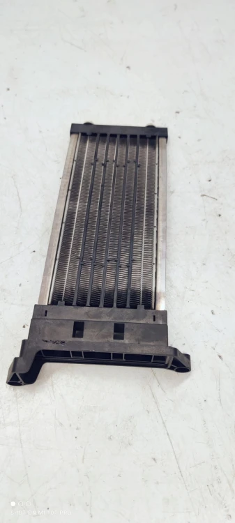 NAGRZEWNICA ELEKTRYCZNA AUDI A6 C6 4F0819011