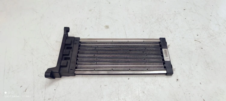 NAGRZEWNICA ELEKTRYCZNA AUDI A6 C6 4F0819011