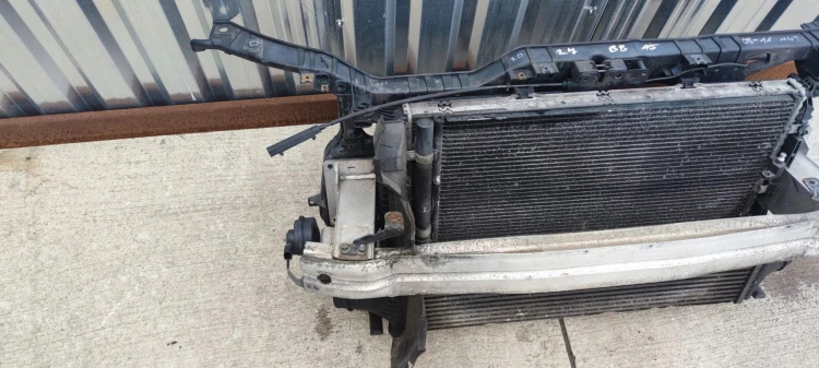 PAS PRZEDNI KPL AUDI A4 B8 2.7 3.0 TDI 2 WENTYLATORY AUTOMAT 2008-2011