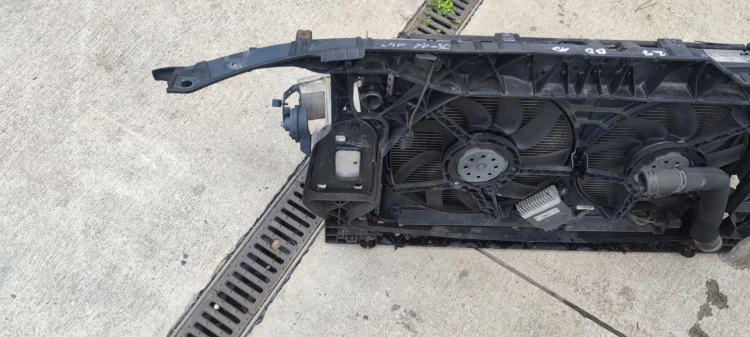 PAS PRZEDNI KPL AUDI A4 B8 2.7 3.0 TDI 2 WENTYLATORY AUTOMAT 2008-2011