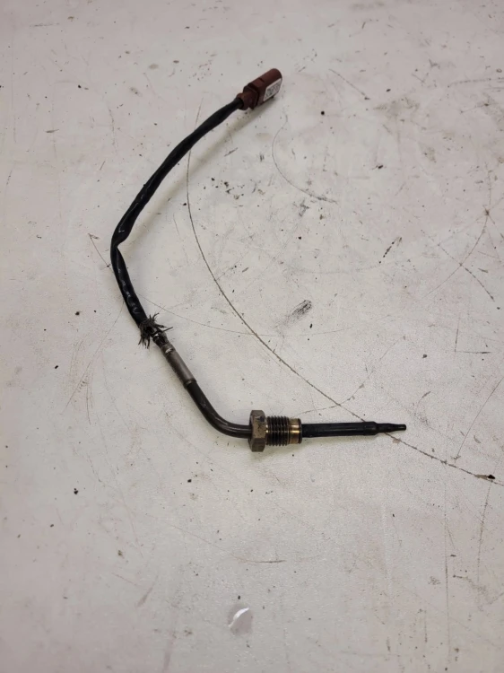 CZUJNIK TEMPERATURY SPALIN AUDI A4 Q7 4M0906088AA