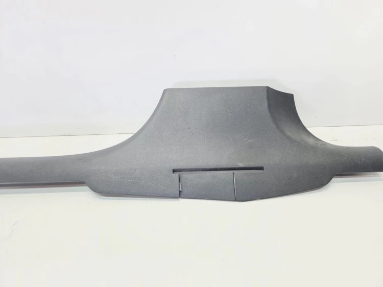 LISTWA OSŁONA NAKŁADKA PROGU PRAWA AUDI A3 8V SEDAN 8V5853906A