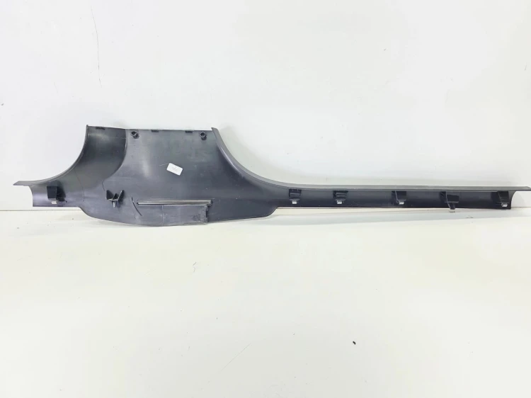 LISTWA OSŁONA NAKŁADKA PROGU PRAWA AUDI A3 8V SEDAN 8V5853906A