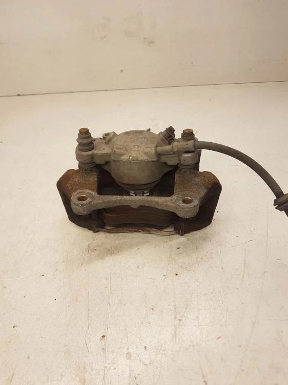 ZACISK HAMULCOWY LEWY PRZÓD AUDI A4 B8 A5 8K0105K