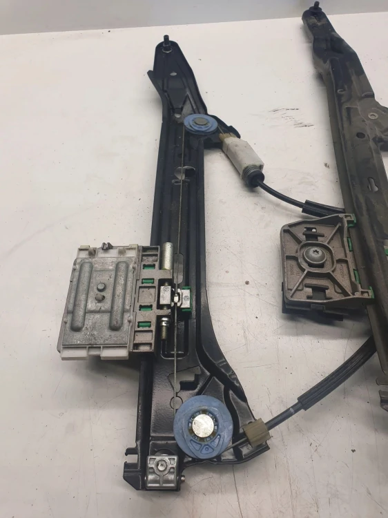 MECHANIZM SZYBY LEWY TYŁ AUDI A5 8T8 8T8839461