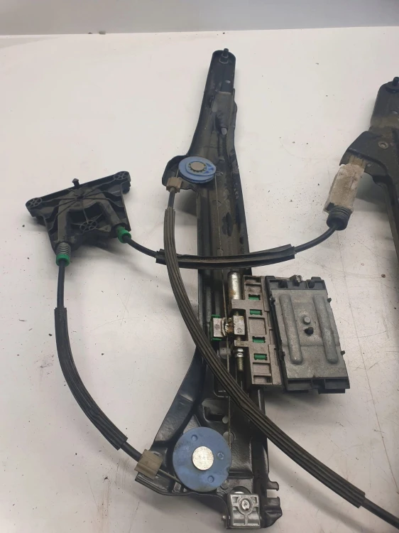 MECHANIZM SZYBY LEWY TYŁ AUDI A5 8T8 8T8839461