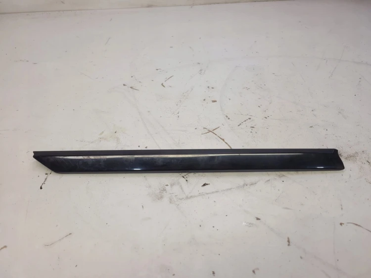 NAKŁADKA SŁUPKA C PRAWY TYŁ AUDI A8 D4 4H4853378