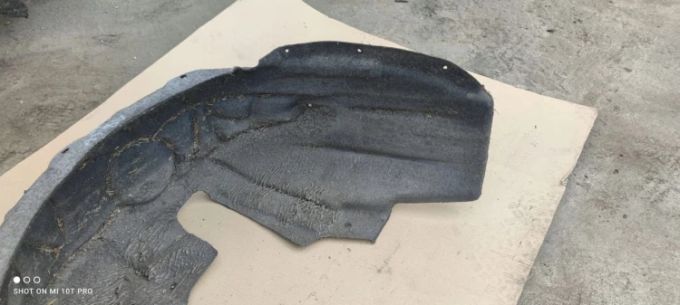NADKOLE LEWY TYŁ AUDI A3 8V 8V0810171A ORYGINAŁ