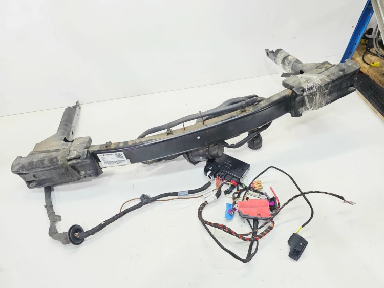 HAK HOLOWNICZY SKŁADANY WESTFAILA + MODUŁ AUDI A4 B9 8W0092157A KOMPLET