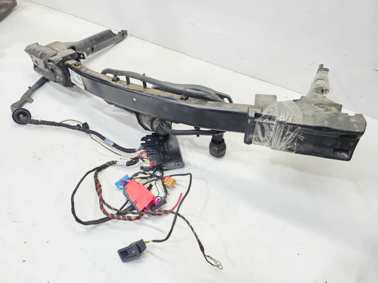 HAK HOLOWNICZY SKŁADANY WESTFAILA + MODUŁ AUDI A4 B9 8W0092157A KOMPLET