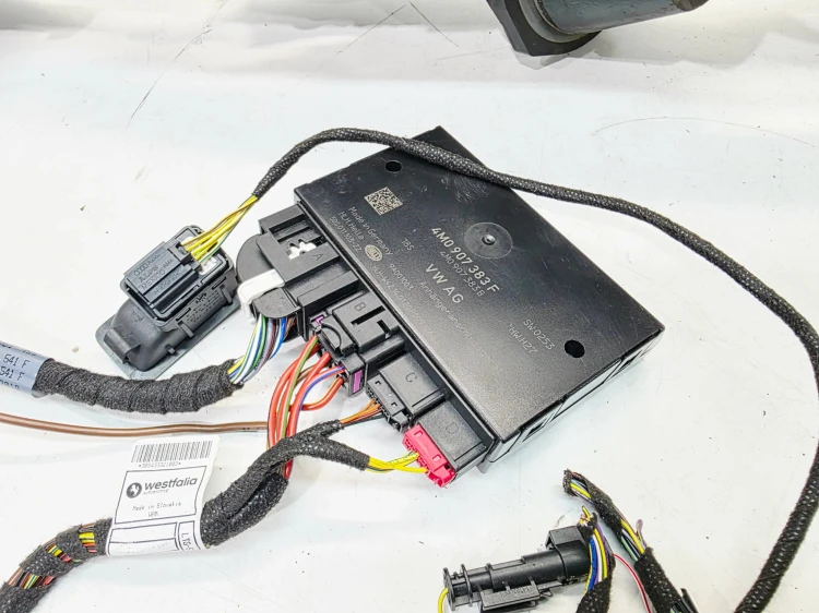 HAK HOLOWNICZY SKŁADANY WESTFAILA + MODUŁ AUDI A4 B9 8W0092157A KOMPLET