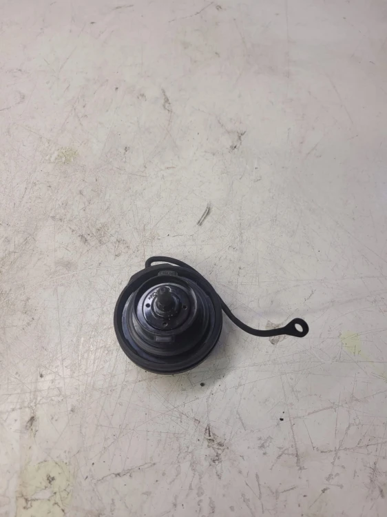 KOREK WLEWU PALIWA AUDI VW SEAT SKODA 5N0201553