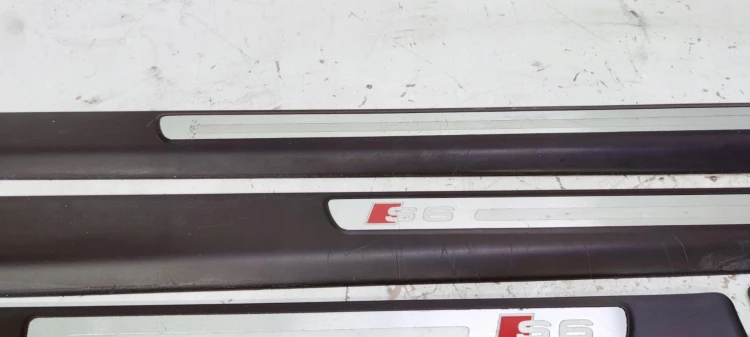 LISTWA LISTWY PROGOWE KOMPLET AUDI A6 S6 C6